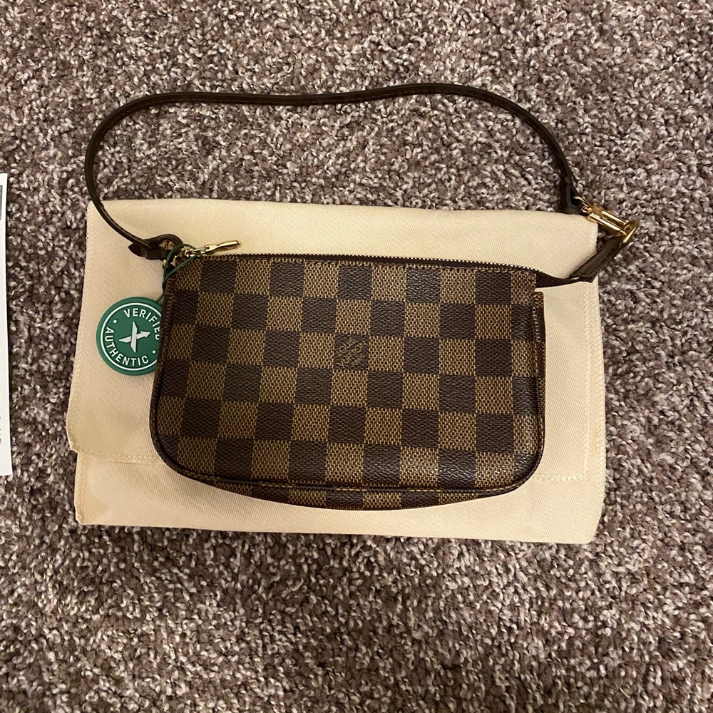 Authentic Louis Vuitton Ebene Pochette Accessoires